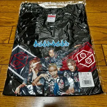 [ 미개봉 새상품 ] 여왕벌 야텐카무소 T셔츠 M사이즈 블랙