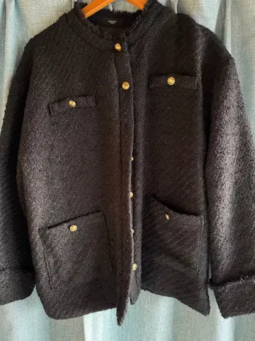 베이스먼트 아우터