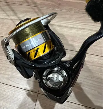 Daiwa REVROS 2004H 스피닝 릴