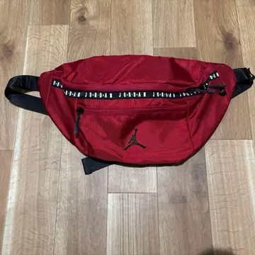 조던 바디백 레드