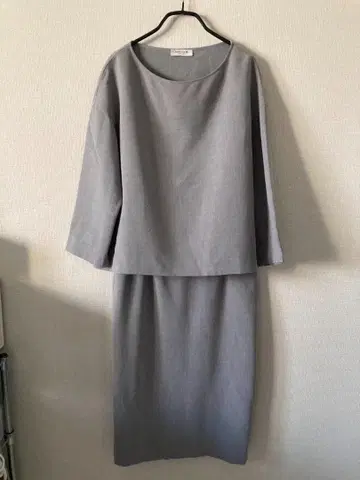 미사용 새상품급 MOGA 그레이 스커트 셋업 워셔블