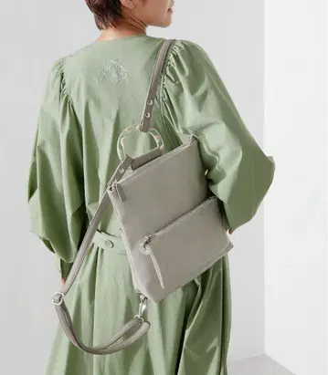 이아파피요네 미니D 백팩 멀티 웨이 그레이 더스티 컬러 달마시안