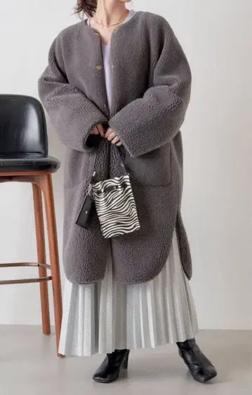 보아 스웨이드 트리밍 코트 Jena espace merveilleux