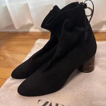 ZARA 부츠 24cm
