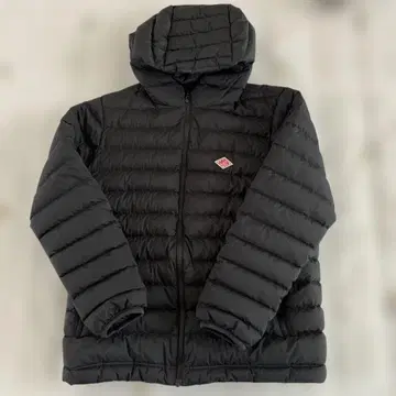 DAIHTON 후드 부착 블랙 다운 자켓