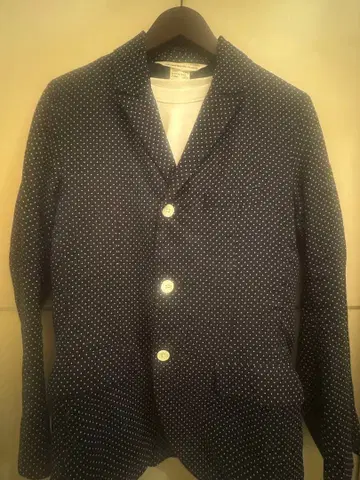 네이비 도트 무늬 테일러드 자켓