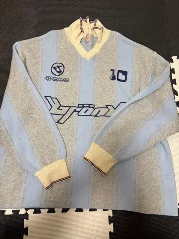 긴팔 니트, 축구 니트