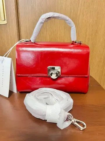 Cierra Korey 레드 숄더백