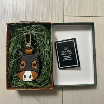 SOMES SADDLE 말 얼굴 디자인 키링 아쉬 골드