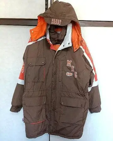 COSBY 자켓 (2025년 3월 클리닝 완료) 사이즈 L (US)