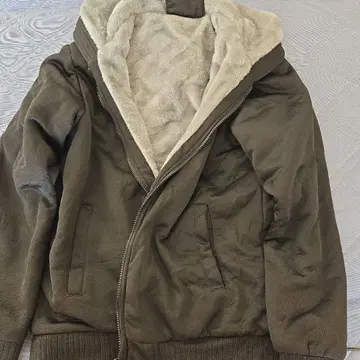 후드 부착 다크 그레이 점퍼