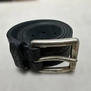 GANZO 블랙 가죽 엠보 벨트 실버 버클