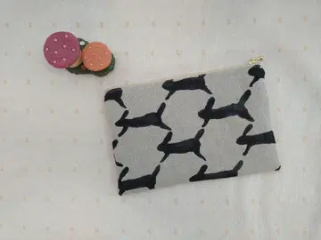 미나 페르호넨 파우치 [tambourine] [runrunrun]