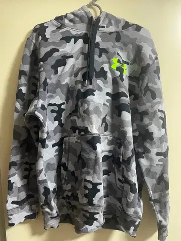 UNDER ARMOUR 그레이 카모플라쥬 셋업