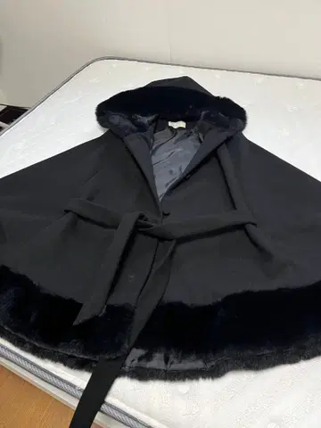 Cheri mi 후드 부착 판초 코트 사이즈 F