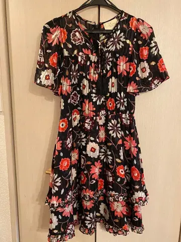 [ Kate spade ] 새상품급 실크 100% 반팔 미니 원피스