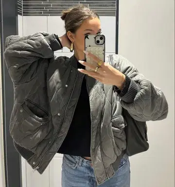 다크 그레이 퀼팅 아우터