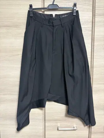 NO ID. BLACK 사루엘 팬츠