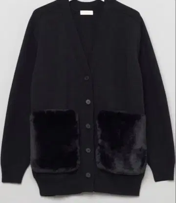 투모로우랜드 블랙 가디건 퍼 포켓