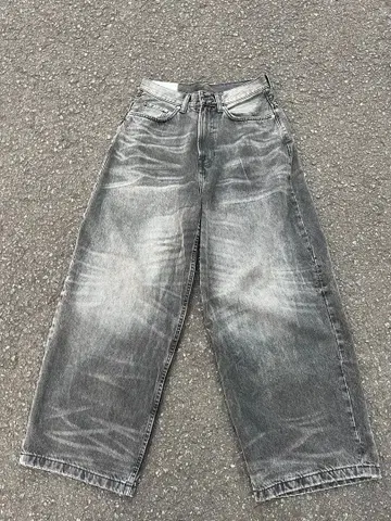 H&M 슈퍼 배기 데님 28/30 블랙