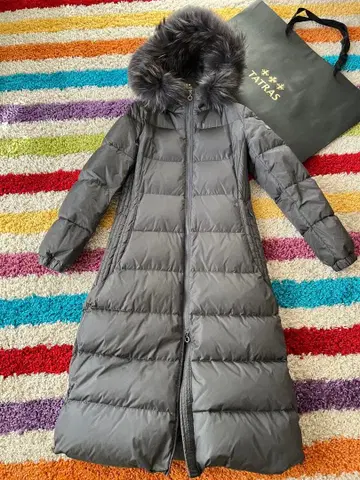 컨디션 최상 TATRAS 후드 부착 다운 롱 코트 그레이