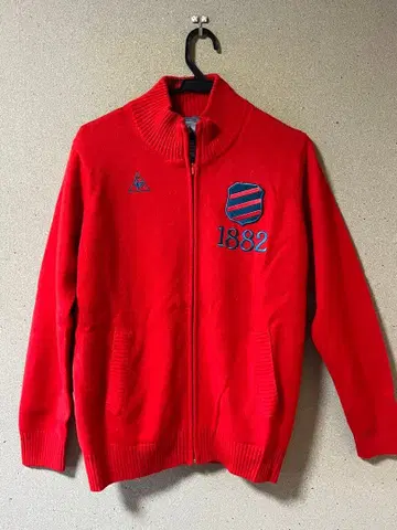 르꼬끄 빨간색 하이넥 자켓 LL 1882 자수