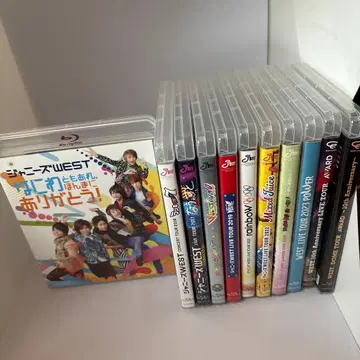 WEST. 라이브 Blu-ray 묶음 판매