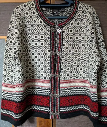 구제 의류 긴팔 가디건 노르딕 무늬 메탈 후크 빨검 아이보리