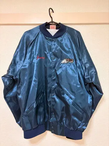 바시티 자켓 구제 의류