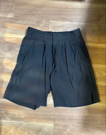 AURALEE 블랙 숏팬츠 사이즈 3