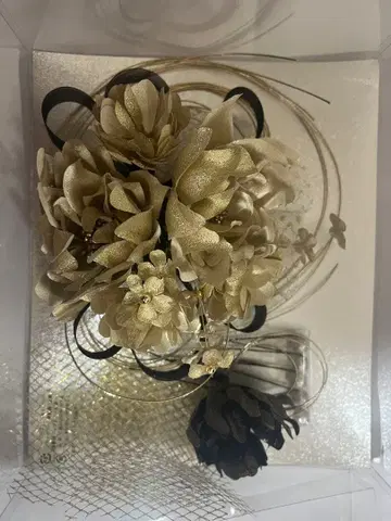 골드 꽃 모티브 머리 장식