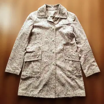 휴먼 우먼 꽃무늬 베이지 코트 M 사이즈