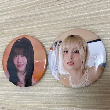 TWICE 모모 캔뱃지