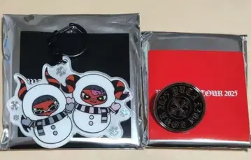 YUTA PERSONA 아크릴 키링 핀 배지 2개 세트