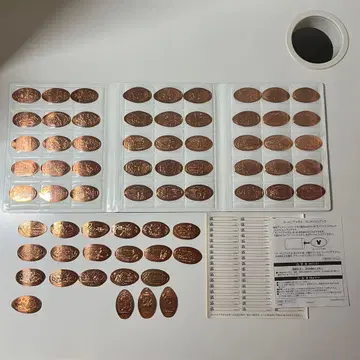 디즈니 수베니어 메달 66점 컬렉션 북 세트