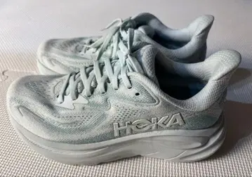 미사용 새상품 호카 HOKA CLIFTON 10 23cm