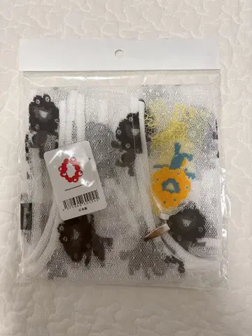 미야쿠미야쿠 레이스 백 흑백