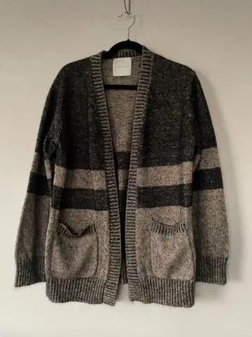 ESTNATION 그레이 블랙 스트라이프 가디건