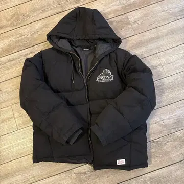 XLARGE 블랙 다운 자켓 후드 부착