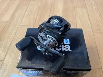 아부 가르시아 록사니 BF8 커스텀 미사용