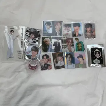 treasure 지훈 묶음 판매 트레이딩 카드 캔뱃지 아크릴 스탠드 세트