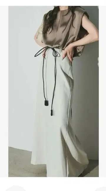 ANDREA&Co. 로프 벨트 스트레이트 스커트 아이보리 롱