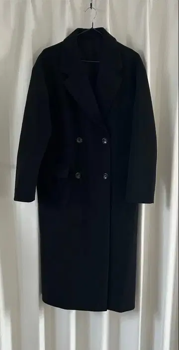 GU 블랙 더블 브레스트 롱 코트
