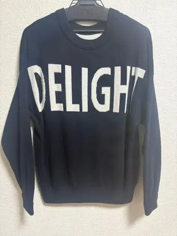used 새상품급 [ DELIGHT 로고 네이비 니트 트레이닝복 F ]
