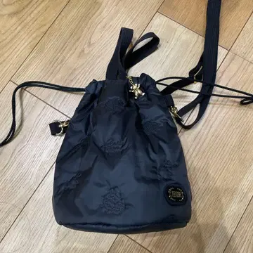 FELLER 블랙 복조리형 숄더백