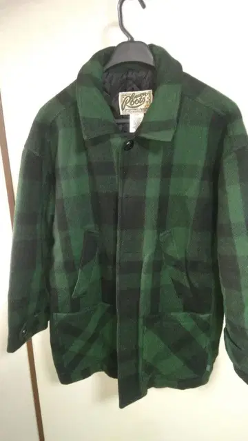비버 루츠 그린 블랙 체크 코트 M 사이즈