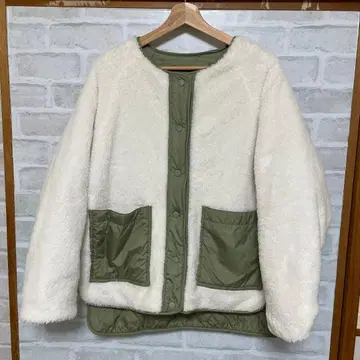 미사용품 리버서블 퀼팅 자켓 아이보리 카키