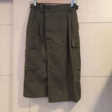 아나디스 카키 타이트 스커트