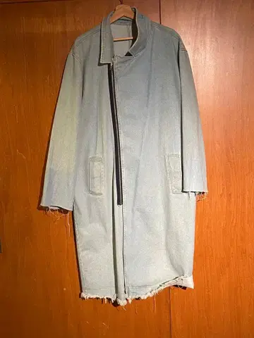 라이트 블루 롱 데님 코트