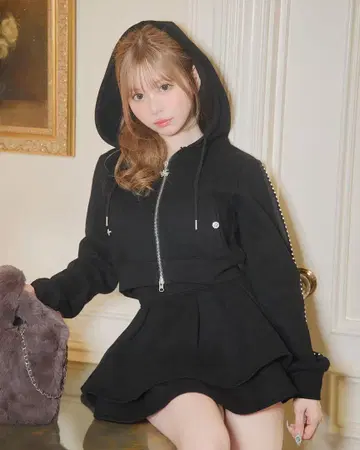 michellMacaron 프릴 스커트 셋업 (이너 팬츠 포함)